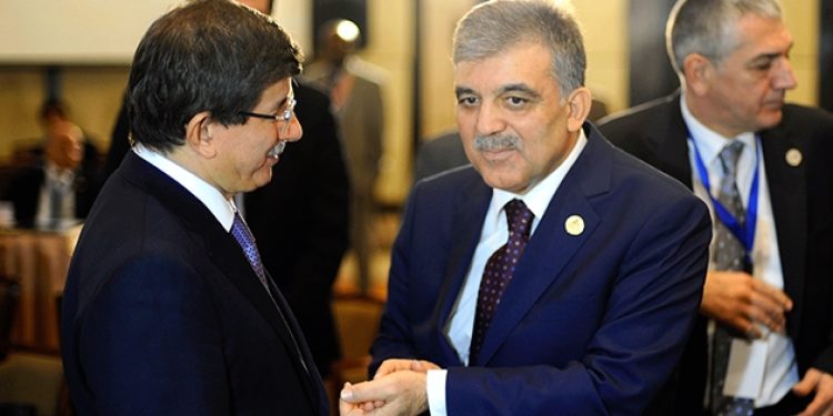 Gül ve Davutoğlu “Trump’tan yürüyelim” dedi