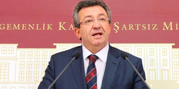 ‘Halka terör şantajı yapılıyor’