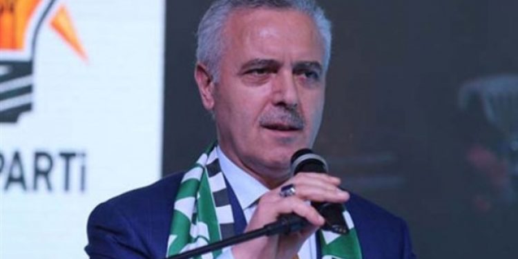 AKP Genel Başkan Yardımcısı boş salona konuşunca kızdı