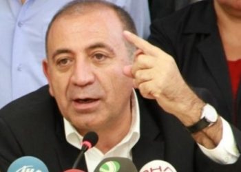 Gürsel Tekin’in iftirasını arşiv affetmedi