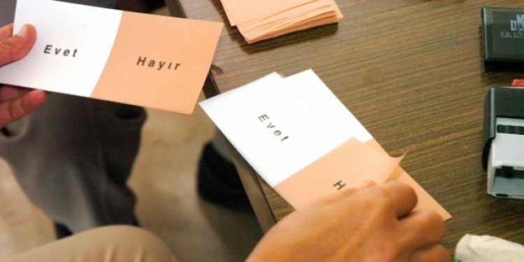 Merkez sağ referandum kararını verdi