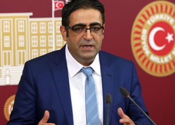 Seçime mi savaşa mı?