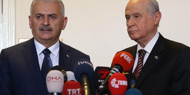 Anketler AKP’yi tedirgin etti, Bahçeli kozu öne çıktı