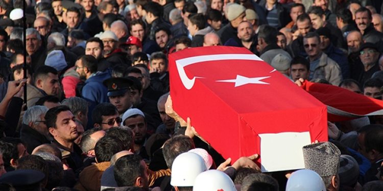 “Fakir çocukları şehit, AKP’liler vekil olacak”