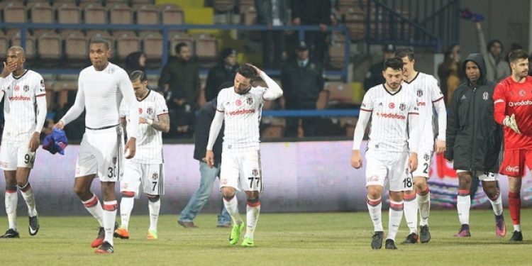 Beşiktaş psikolojik baskının altında kaldı