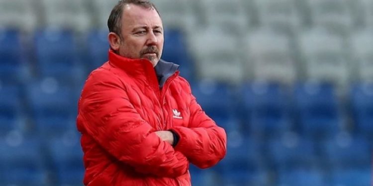 Sergen Yalçın tarih yazıyor!