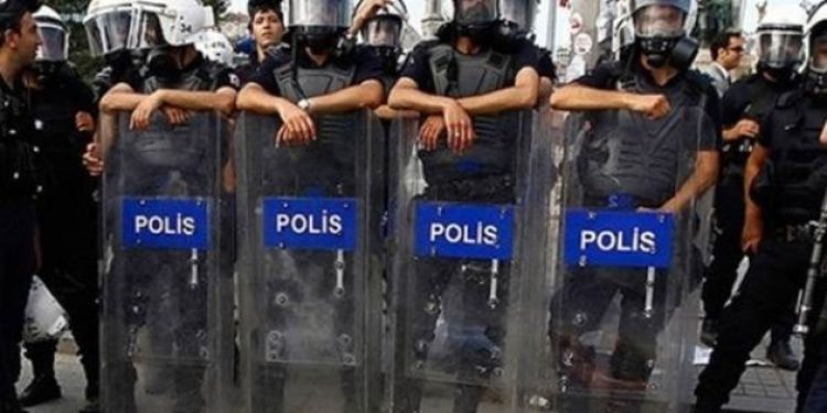 Marmara Üniversitesinde polis müdahalesi