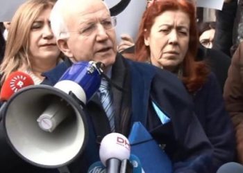 Alkışlarla uğurlanan Kaboğlu: Hodri meydan
