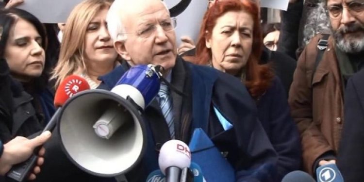 Alkışlarla uğurlanan Kaboğlu: Hodri meydan