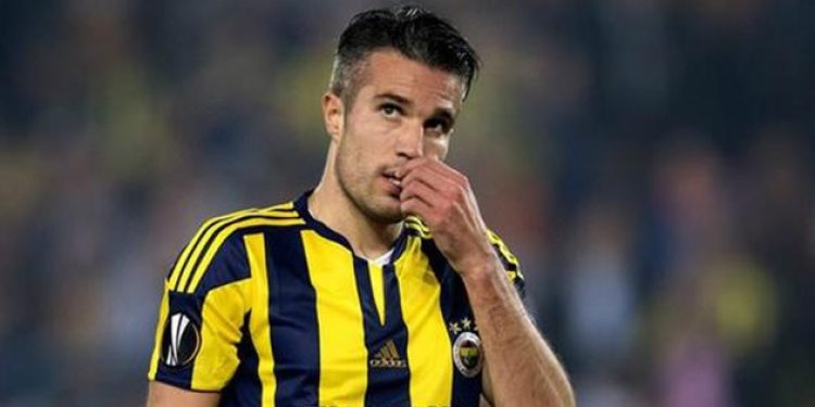 Advoocat Van Persie’yi çizdi