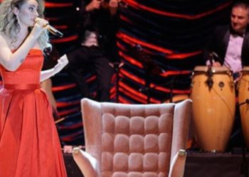 Sıla kazaya rağmen konserini iptal etmedi!