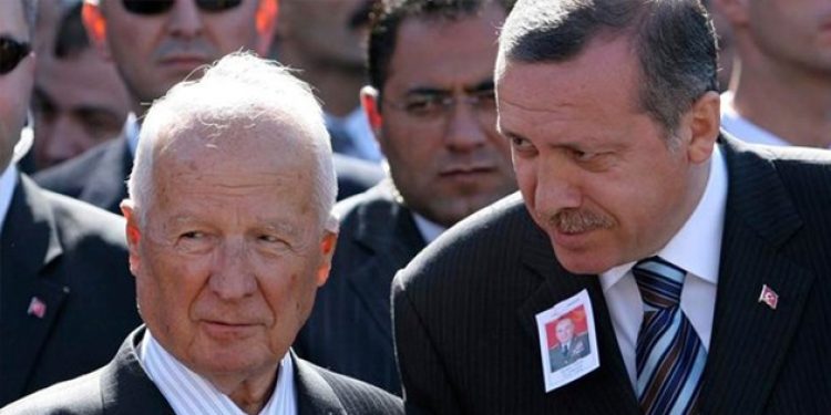 Erdoğan umrede de Kenan Evren’i kopyaladı