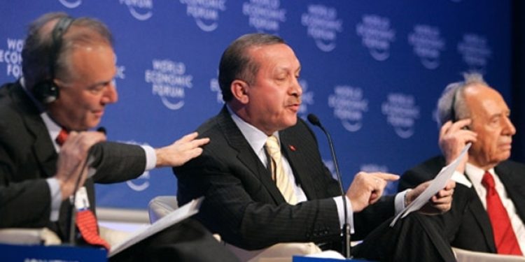 Tam uyum değil biat