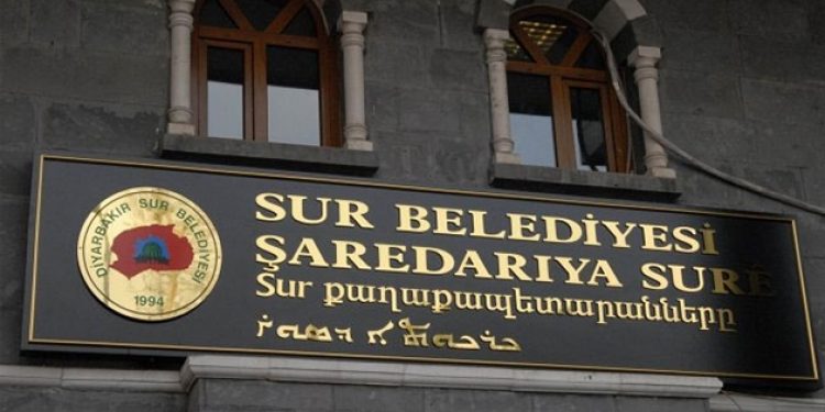 Böyle olur kayyımın SMS’i!