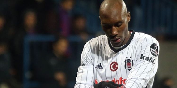 Beşiktaş Atiba’yı tartışıyor