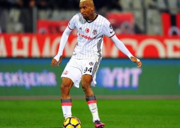 Beşiktaş taraftarından Talisca kampanyası