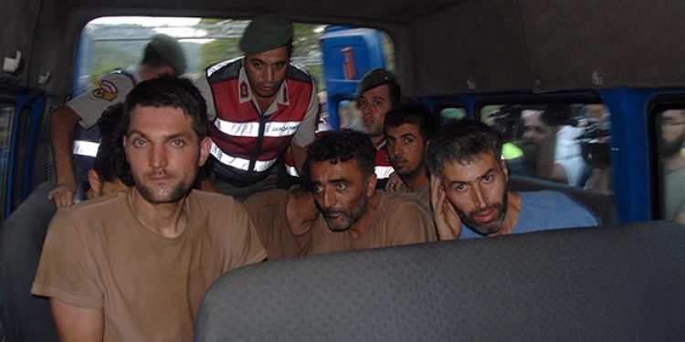 Darbeci Binbaşı: Bir tek cami imamını tanırım