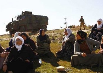 AKP hukuku: Köy meydanında işkence