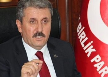 ​BBP lideri Mustafa Destici: Sayın Bahçeli iyi top çeviriyor