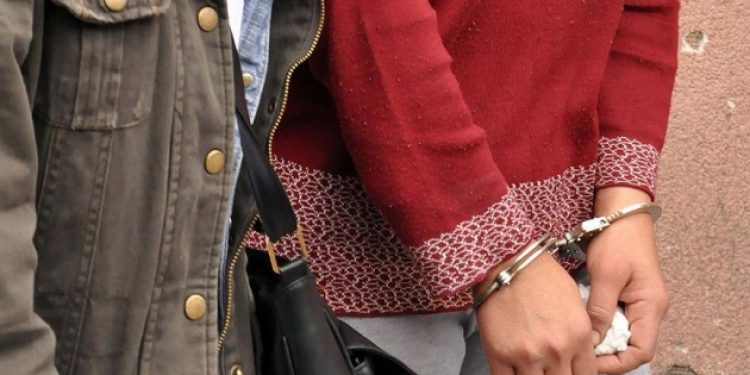 ​Konya’da cezaevi ziyaretinde gözaltına alınan iki çocuk annesi tutuklandı!