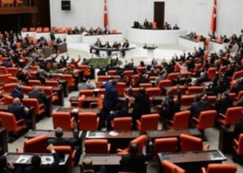 AKP Meclis’in içini boşaltıyor