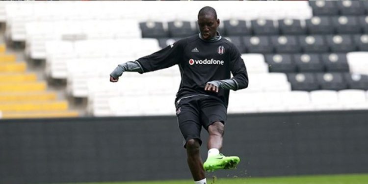 Beşiktaş’ta forvet hattı karıştı!
