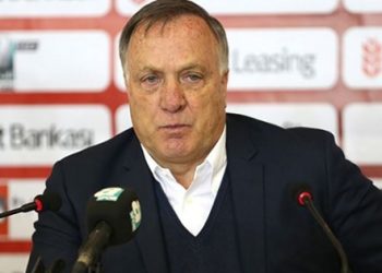 Advocaat kısa kesecek