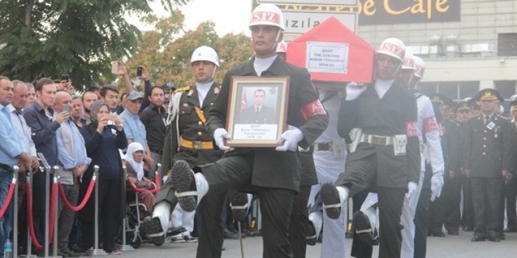 “Türkiye Suriye’yi temizleyip Esad’a verecek”