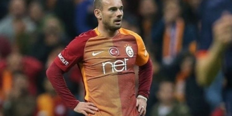 Galatasaray’da flaş Sneijder gelişmesi! Apar topar..