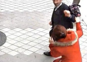 Tacizciye dayak kamera kaydında