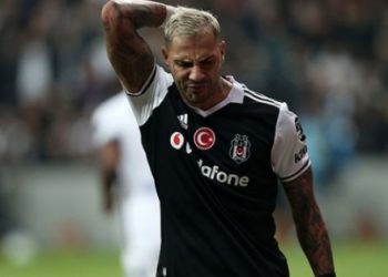 Güneş: Hırsını UEFA’ya sakla Quaresma