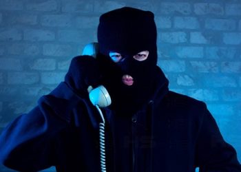 Kozmetik devini dolandırdılar serbest kaldılar