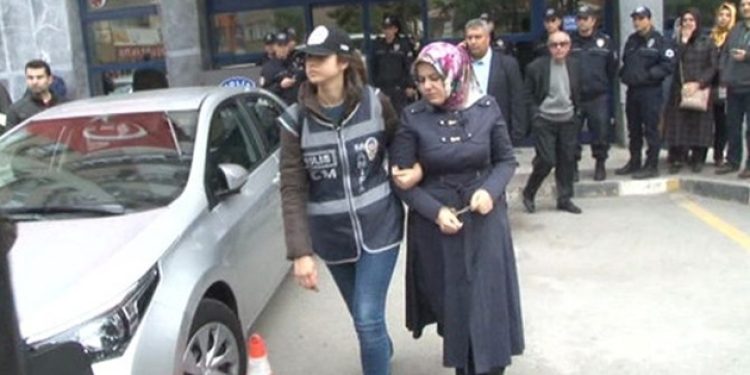 Cadı Avında bugün (8 Mart 2013)