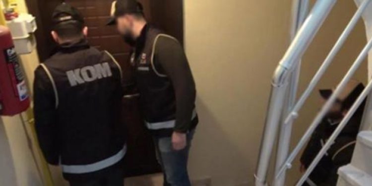 Anadolu Üniversitesi’nde cadı avı