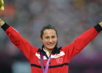 Aslı Alptekin’in madalyası geri alınıyor