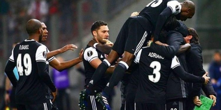 Beşiktaş Yunanistan’dan avantajlı skorla döndü
