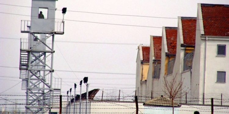 Van Cezaevinde insanlık dışı uygulamalar!