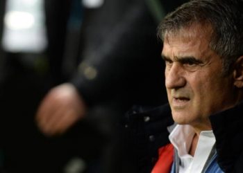 Şenol Güneş’ten futbolculara sert uyarı!