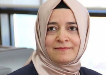 Bakan Kaya İstanbul’a geldi