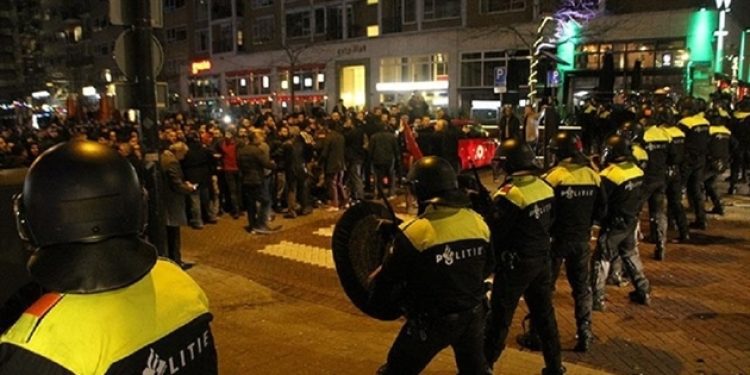 Hollanda’da aslında ne oldu?