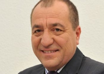 “Türkiye ya devlet rejimini değiştirecek ya da bugünkü yönetim biçimine devam diyecek”