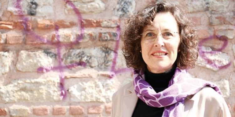 “Reddedilen Türkiye değil AKP”