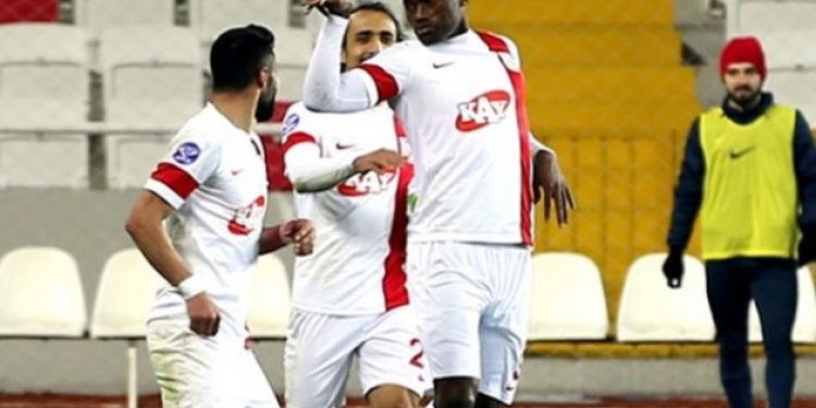 ‘Nusret’ sevinci tartışma yarattı, kart çıktı