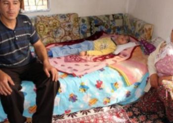 Anne çocuğunun tedavi parasını alıp kaçtı