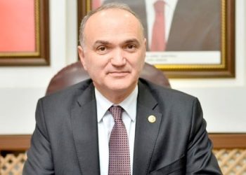 Bakanın kardeşi müsteşar yardımcısı olarak atandı!