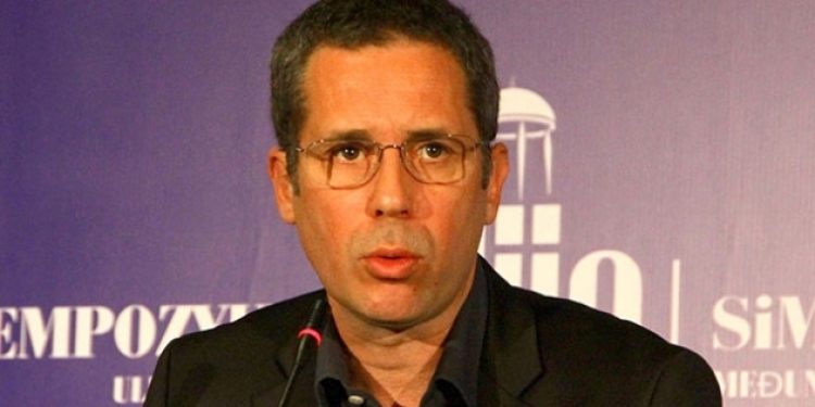 Hakan Albayrak: Çavuşoğlu’nun ‘rest’i yerlerde sürünüyor