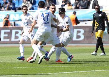 Düellonun galibi: Kasımpaşa
