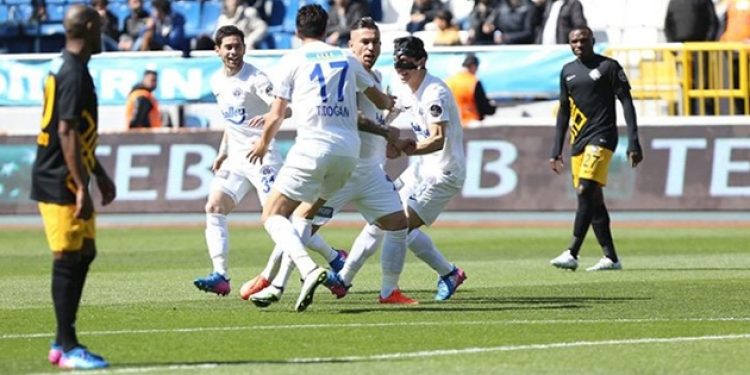 Düellonun galibi: Kasımpaşa