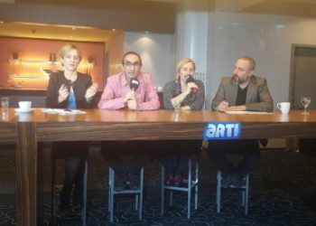 Artı TV yayına başladı