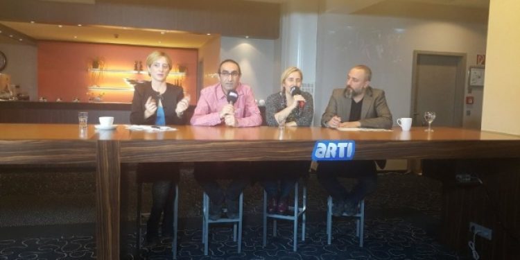 Artı TV yayına başladı